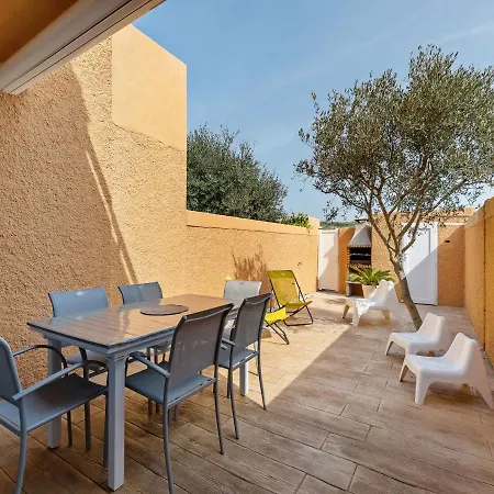 Casa de Férias 2 Bedroom Home For 6 *